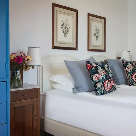 博洛尼亚卡勒塔酒店 3* 布雷佐内加尔达