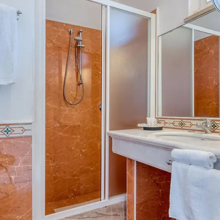 Hotell La Caletta Bolognese Brenzone sul Garda